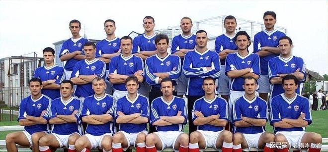 包含菲尼克斯太阳迎荷甲关键赛，赛后更衣室发声，管理层满意，控场能力受关注的词条